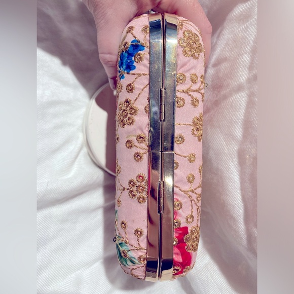 Floral clutch, minaudiere, pink with gold embroidery & sequins, crossbody. - Picture 7 of 9
